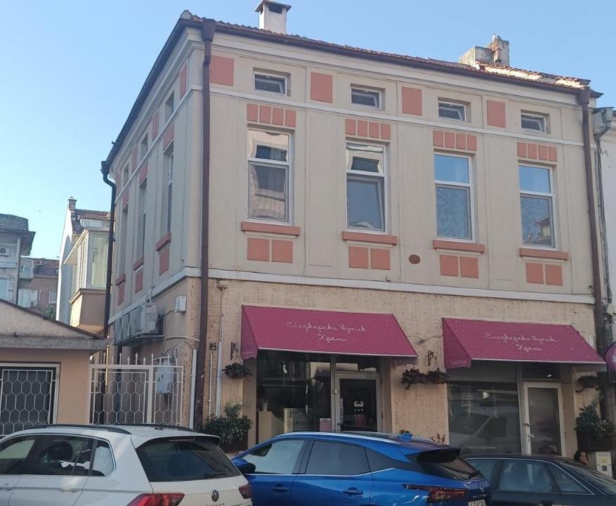 The Central House 3 Μπουργκάς Εξωτερικό φωτογραφία